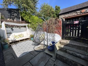 Photo 23- click for photo gallery